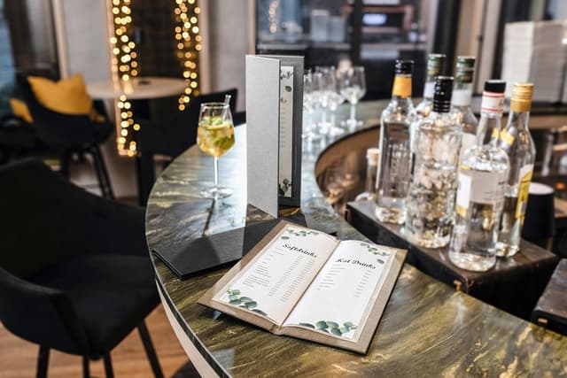 Thumbnail 6 de SIGEL GM101 Getränkemappe im Barformat (1/2 A4) mit Gummi-Bindung – anthrazit mit Leinenstruktur