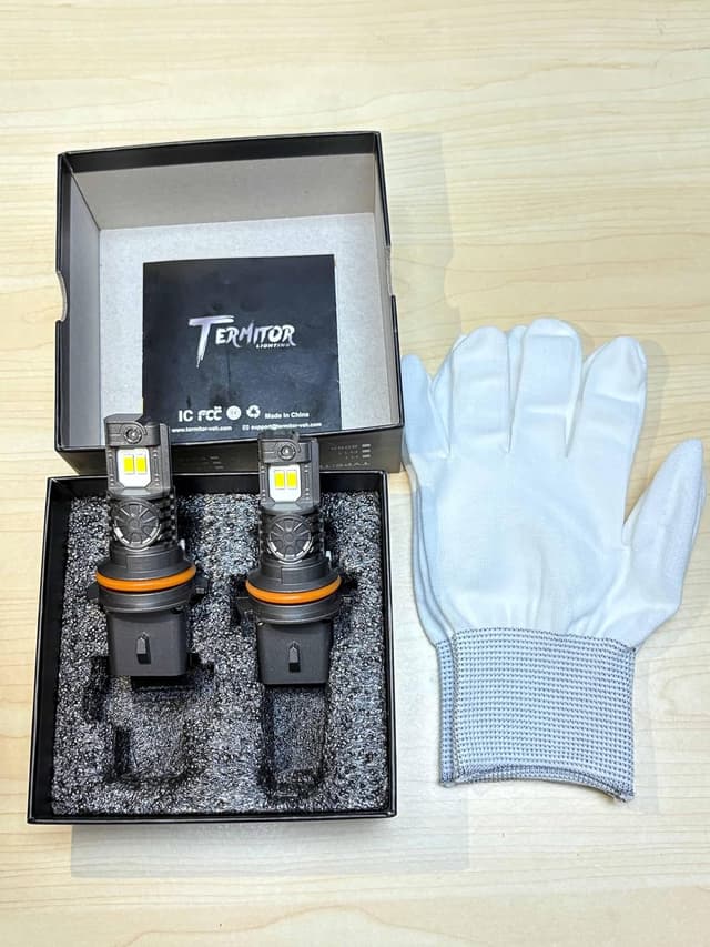 Detalle 2 de Termitor Upgraded 9007/HB5 High/Low Beam Fog Light Bulbs (Pack of 2) — 6500K Cool White, Cooling Fan