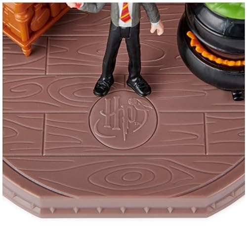 Detalle 2 de HARRY POTTER Aula de Pociones 8 cm