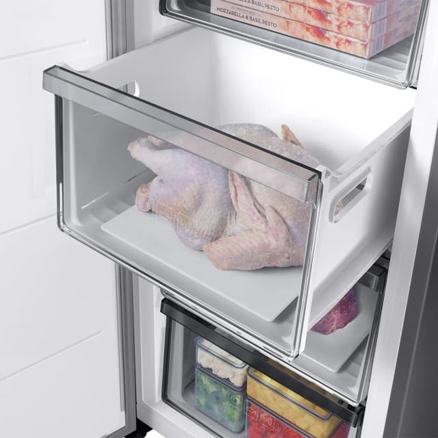 Detalle de Samsung RZ32C7BB6S9/EF congelador vertical No Frost (reacondicionado Grado C) con Wi‑Fi