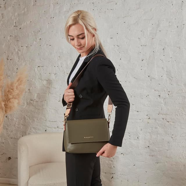 Detalle 2 de bugatti Ella borsa a tracolla 27x9x20 cm