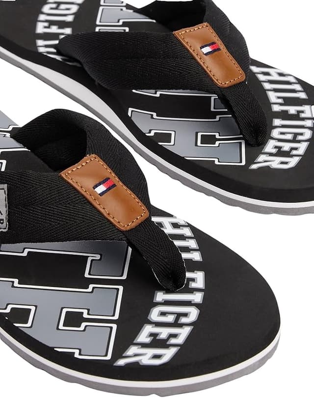 Detalle 2 de Tommy Hilfiger Essential TH Beach Sandal Chanclas negras 42