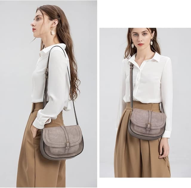 Detalle de AFKOMST crossbody bag 23.5 cm