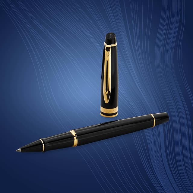 Detalle de Waterman Expert Tintenroller im hochglänzenden Schwarz mit 23-K-Gold-Zierteilen (feine Spitze) – in Geschenkbox