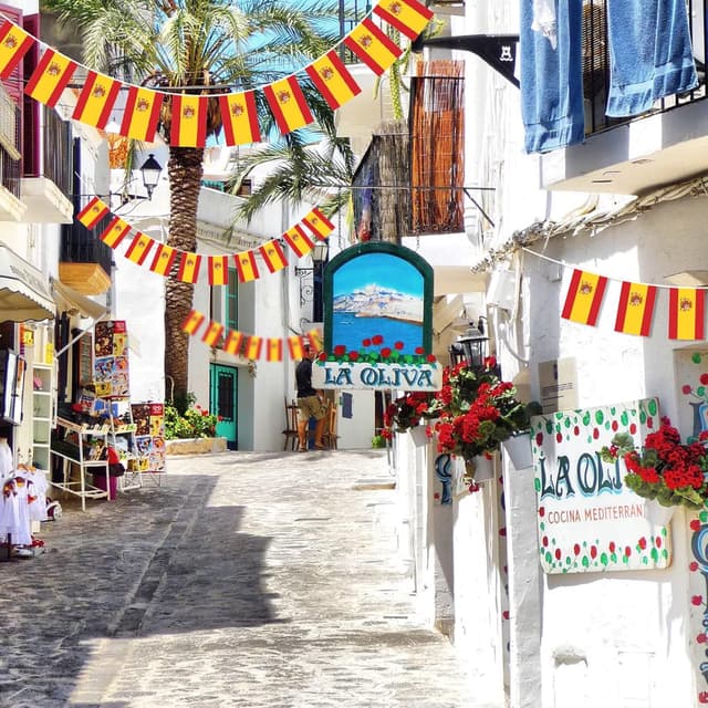 Detalle de jijAcraft Spanien-Fahnenkette (11 m) mit 40 doppelseitigen Flaggen, 14 x 21 cm