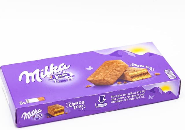 Detalle 2 de Milka Choco Trio: Bizcocho de Cacao y Chocolate 🍫