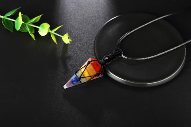 Detalle de XIANNVXI 7 chakra crystal pendant necklace