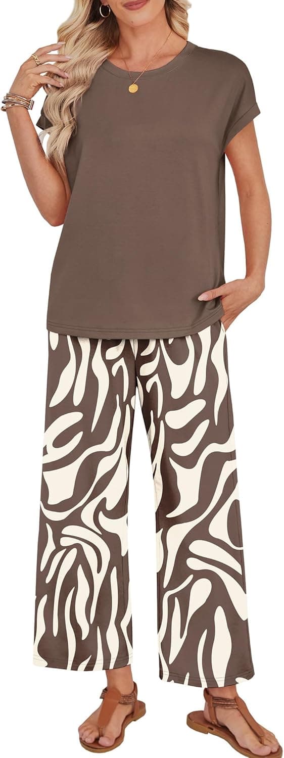 Detalle de WIHOLL Women’s Two-Piece Lounge Set (Round Neck Cap Sleeve Top + Wide-Leg Pants)