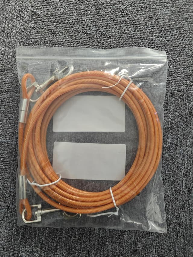 Detalle 2 de Tie Out Leinen für Hunde (3/6/9/15 m) – 3 m Hofleine mit 360°-Drehclip für mittlere bis große Hunde (Orange)