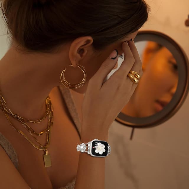 Detalle 2 de Fullife bling metal strap for Apple Watch (38–46mm) – 316L stainless steel camellia design