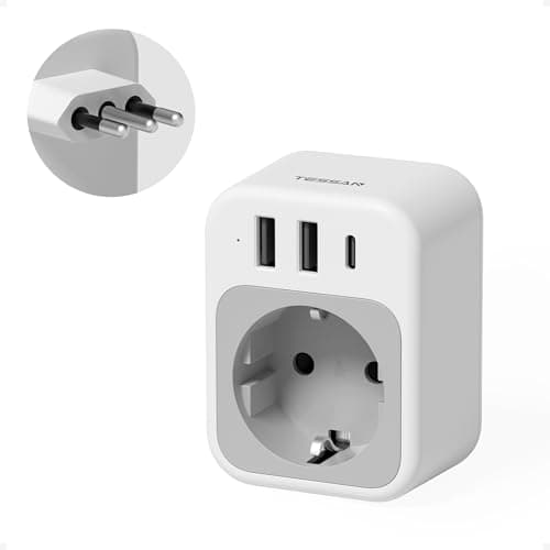 Detalle de TESSAN adaptador enchufe italiano a España con 3 USB tipo L (2500 W) en blanco