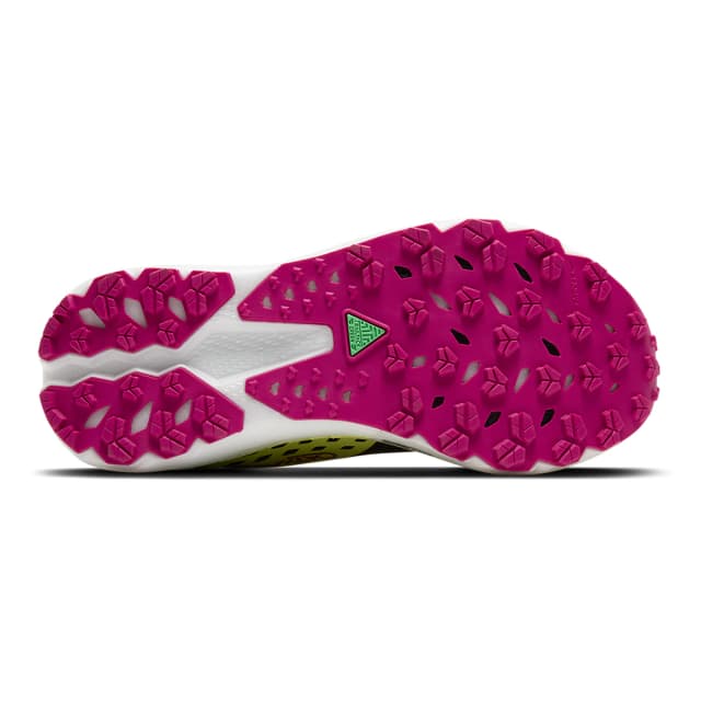 Detalle de Brooks Catamount 4 de trail running para mujer
