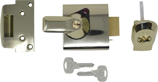 Detalle 2 de Yale BS2 British Standard Nightlatch (40mm backset) – Brass finish