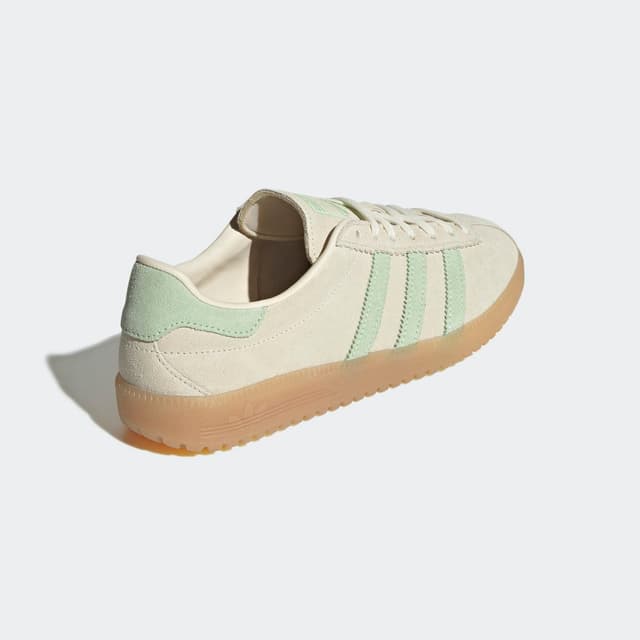 Detalle de adidas Bermuda para mujer BMRD (adidas Originals): zapatillas casual con estilo ochentero