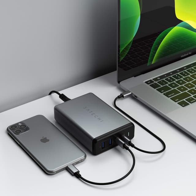 Detalle 2 de Satechi 108W Caricatore USB-C da scrivania con 2 porte USB-C PD (90W/18W) e 2 USB-A