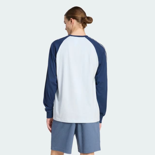 Detalle 2 de adidas Britcore Cali: camiseta de manga larga azul Britcore