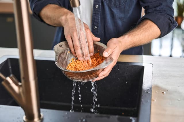 Detalle 2 de Zwilling 39643-016-0 Colador Mesa, Acero Inoxidable, 16 cm 🍴