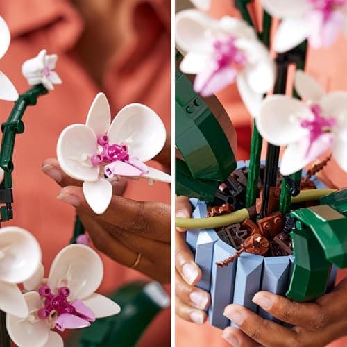 Detalle 2 de LEGO 10311 Orquídeas blancas y rosas, jarrón azul 🧩