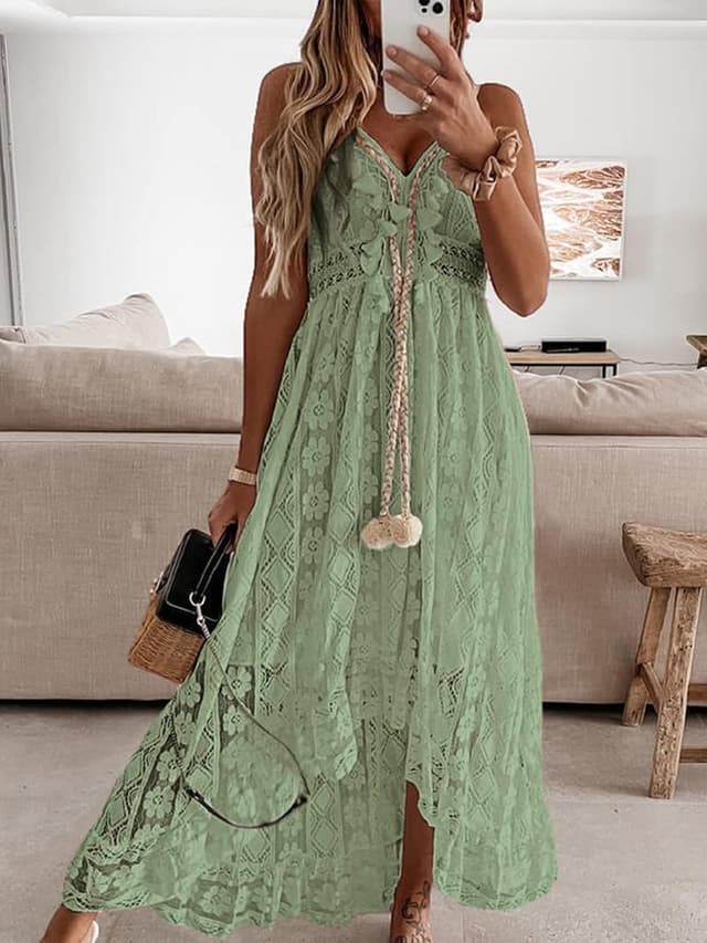 Detalle de CUPSHE Damen Sommerkleid mit V-Ausschnitt, Spitze und Quasten – Boho/Beach Maxi mit Spaghettiträgern