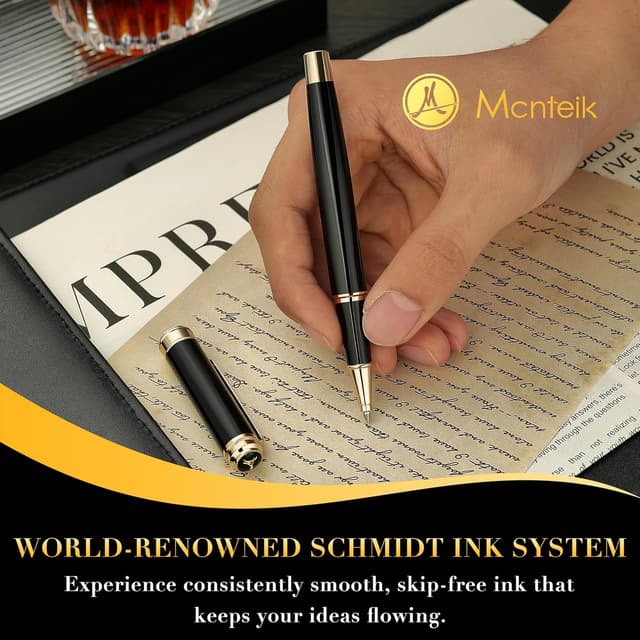 Detalle de MCNTEIK 317 Rollerball in Piano Black Lacquer with 24K Gold Finish and Schmidt 888F Refill