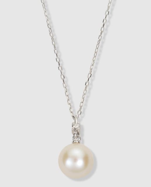 Detalle de MIO Colgante de oro con perla y diamantes 💍