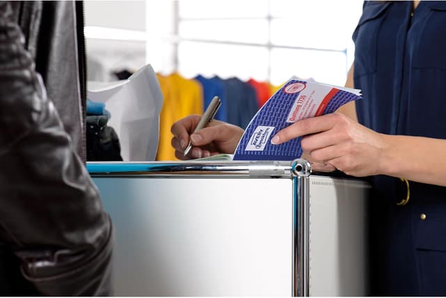 Detalle 2 de AVERY Zweckform 1735 Quittungsblock A6, 2x40 Blatt 📄