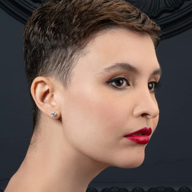 Detalle 2 de ZAVANA Boucles d’oreilles clous pour femme en argent 925 serties de zircons (4 ou 6 mm)