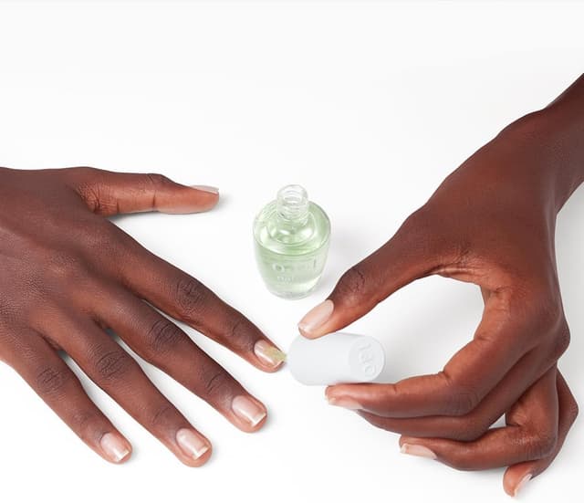 Thumbnail 6 de OPI Nature Strong Base Coat 15 ml