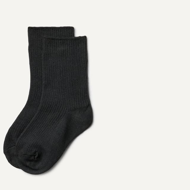 Detalle de Amazon Essentials Boy’s Ribbed Crew Socks (Everyday Casual/School Uniform) – 3 Pairs