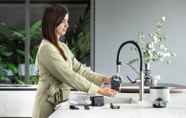 Thumbnail 5 de Delonghi Rivelia EXAM440.55.W Kaffeesystem