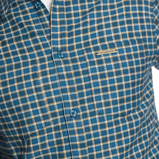 Detalle de Trangoworld Runkel: camisa térmica ligera para hombre con tejido Thermolite