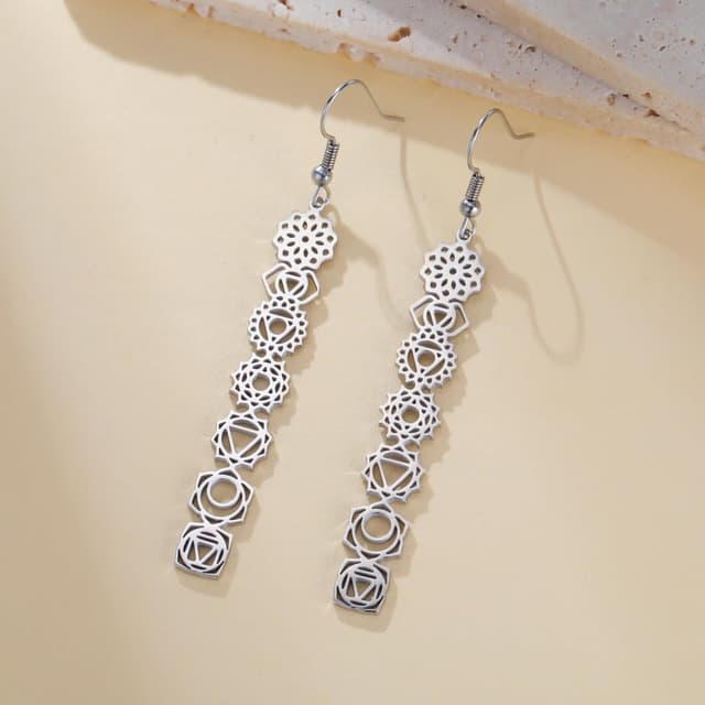 Detalle de Dreamtimes 7 Chakra-Ohrringe aus Edelstahl für Frauen mit spirituellem Heilungsanhänger