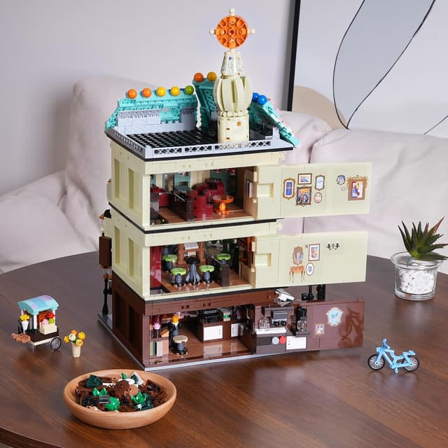 Thumbnail 6 de INSON Flower Cafe House Building Set with Lights (1876-Piece Modular City Street Corner Shop Model)