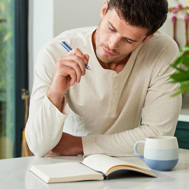 Thumbnail 3 de Parker IM Writing Rituals Stylo plume bleu