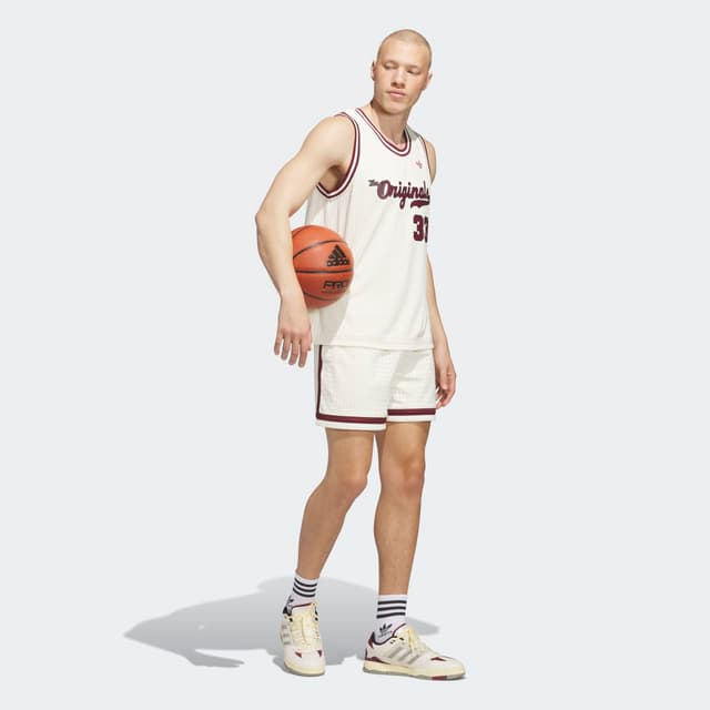 Detalle de adidas Originals camiseta de baloncesto de hombre en poliéster, ajuste holgado