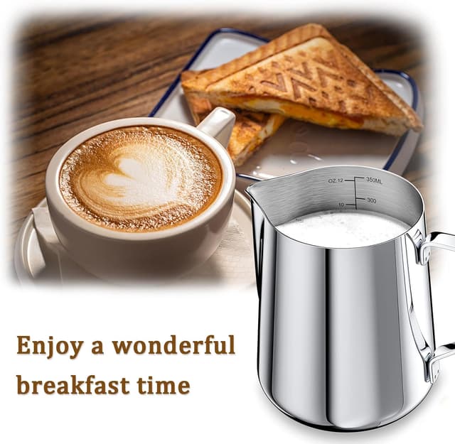 Detalle de Milk Frothing Pitcher 350ml latte art