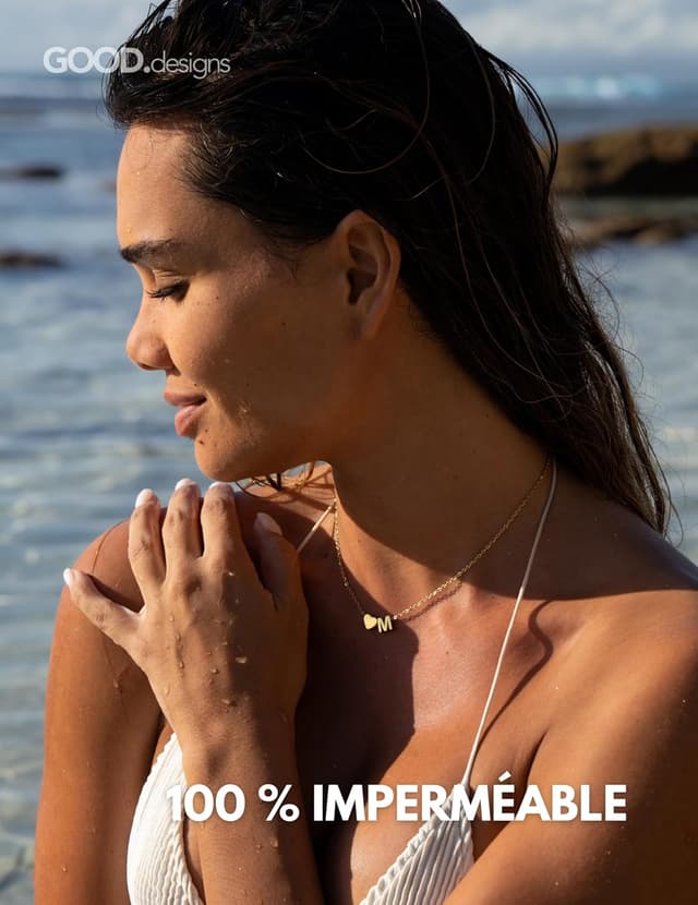 Detalle de Collier personnalisé GD GOOD.designs EST. 2015 lettre A–Z avec pendentif cœur en acier inoxydable 316L plaqué or 18K, réglable 42–47 cm