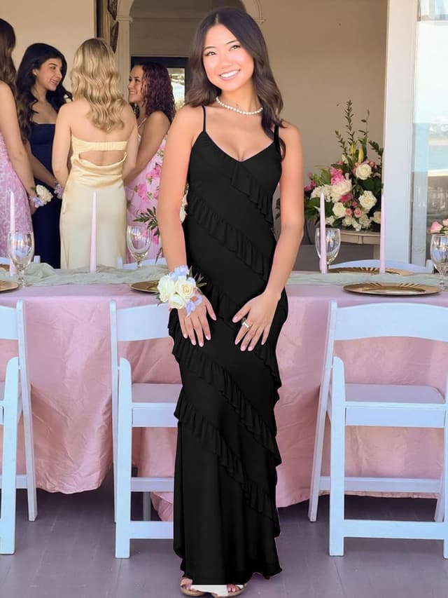 Detalle de HOCILLE Women’s V-Neck Backless Bodycon Maxi Dress with Ruffle Tassel Accents