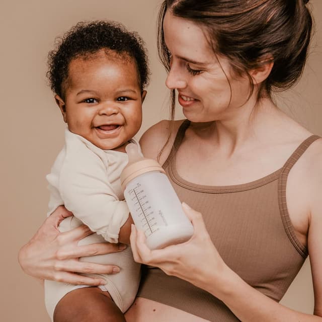 Thumbnail 2 de Suavinex Biberón Zero Zero Anticólico 270ml