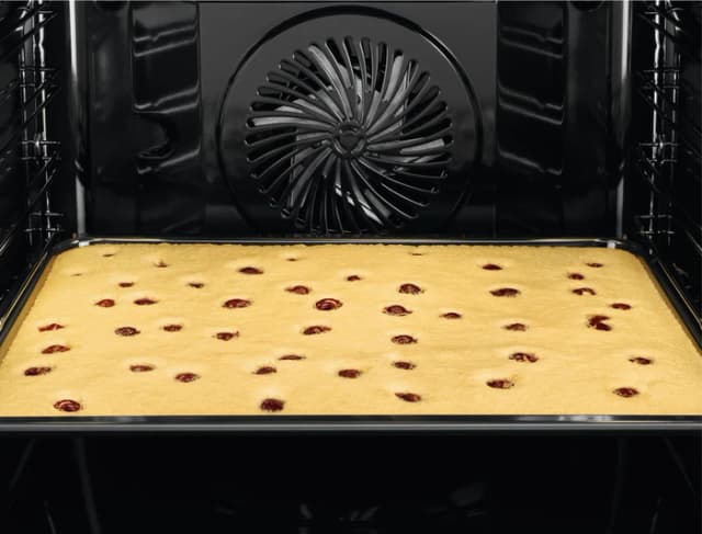 Detalle 2 de AEG BPB331061B SurroundCook 72 Liter