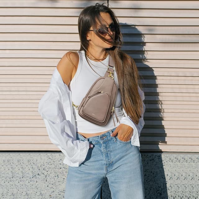 Detalle 2 de Kattee borsa a tracolla da donna in pelle con blocco RFID