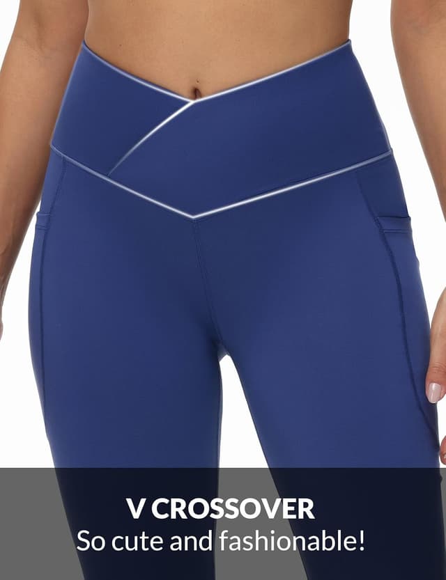 Detalle de baleaf V Crossover Flare Leggings with Pockets