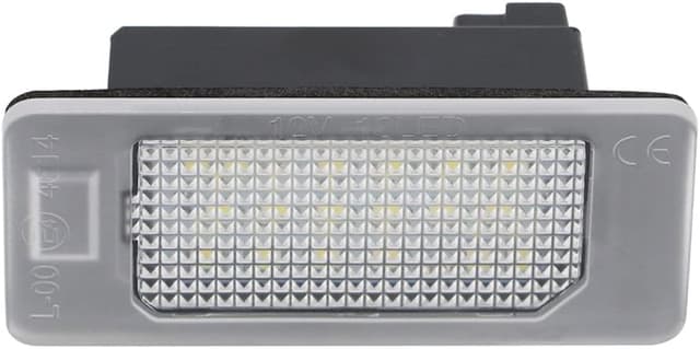 Detalle 2 de AUTO-STYLE luces matrícula LED a medida para Skoda