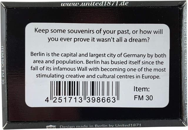 Detalle de Aimant pour réfrigérateur drapeau allemand avec aigle – souvenir Berlin, forte tenue (photo magnet 8 x 5,5 cm)