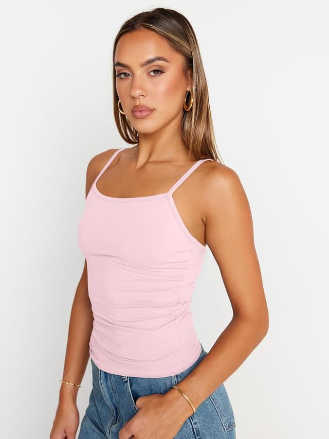 Detalle 2 de Trendy Queen Adjustable Camisole