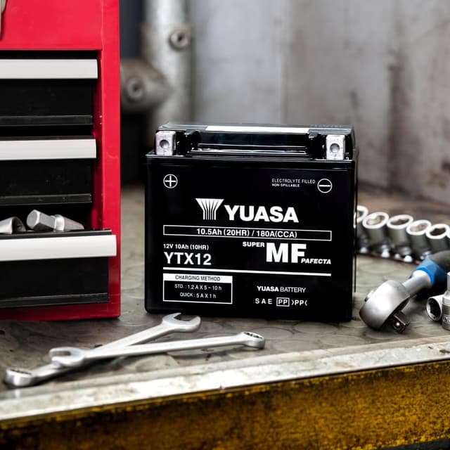 Detalle 2 de Yuasa YTX12 batería moto AGM 12V
