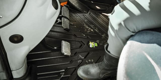 Thumbnail 3 de Tappetini MudMax per Deutz-Fahr 5070D 2019-2025 🚜