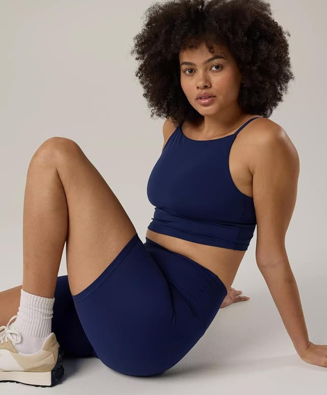 Detalle de VALANDY Creamlush biker shorts for women – 8" high waisted, buttery-soft yoga & gym shorts (S–5XL)