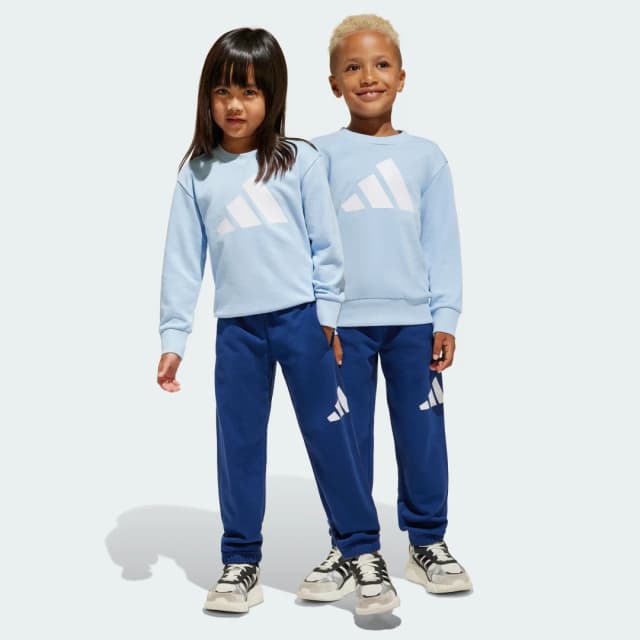 Detalle de Adidas Essentials Conjunto niños Azul