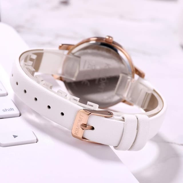 Detalle de KIMOMT Damenarmbanduhr mit Lederband – Japanisches Quarzwerk, wasserdicht für Alltagssituationen